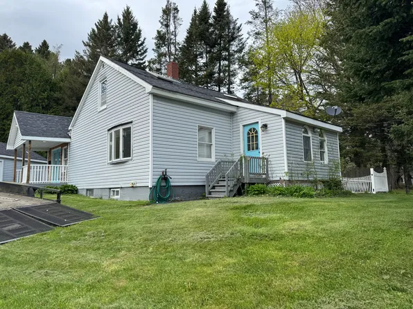 67 W River Rd, Waterville, ME 04901