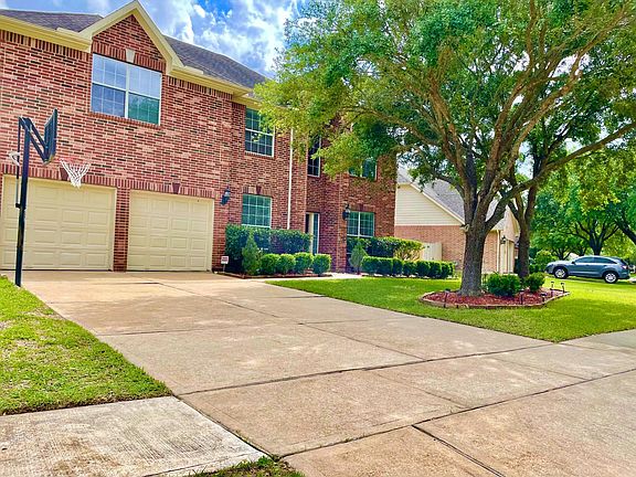 3rd image of 26623 Wild Orchard Ln
