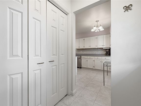 5th image of 1328 Quail Run Cir