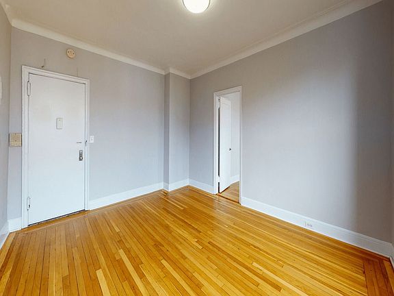 4th image of 223 2nd Ave APT 5H