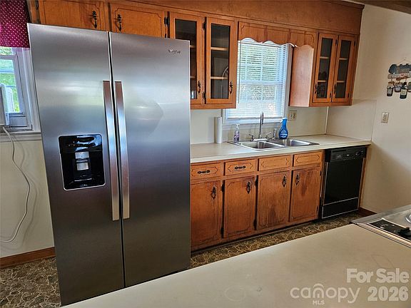 4th image of 2648 Rose Pl