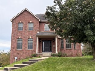137 Robinson Dr, Pittsburgh, PA 15236