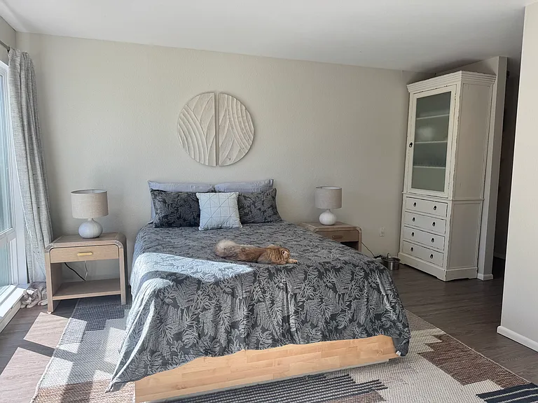 1614 NW Midlake Ln — Photo 17