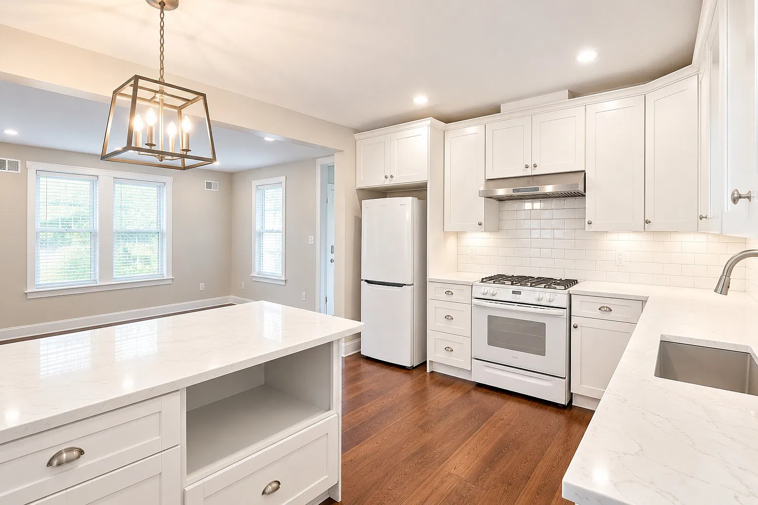 1 bed, 850 sqft, $3,300 — Photo 3