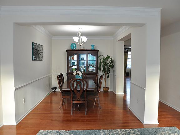 3rd image of 23258 Hanworth St