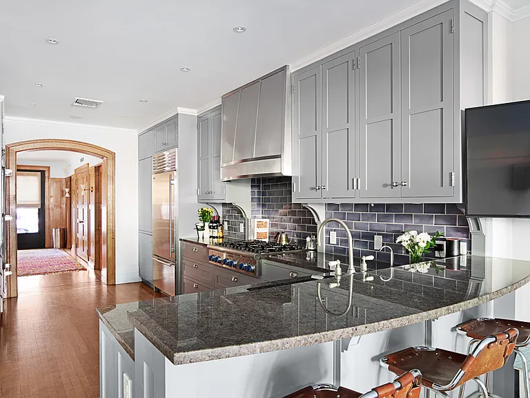 26 Sidney Pl — Photo 9