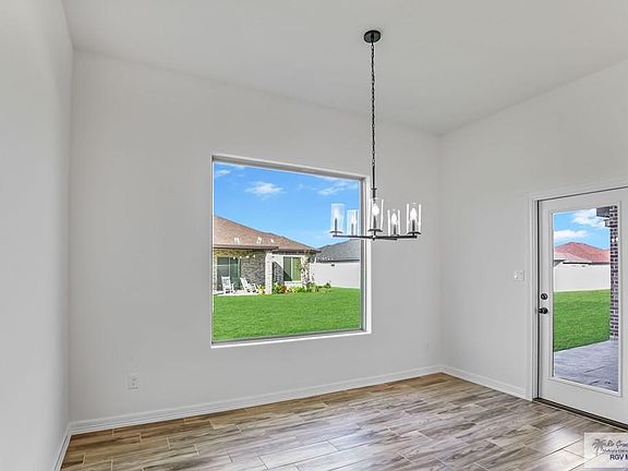 5th image of 6314 Leafy Hollow Dr
