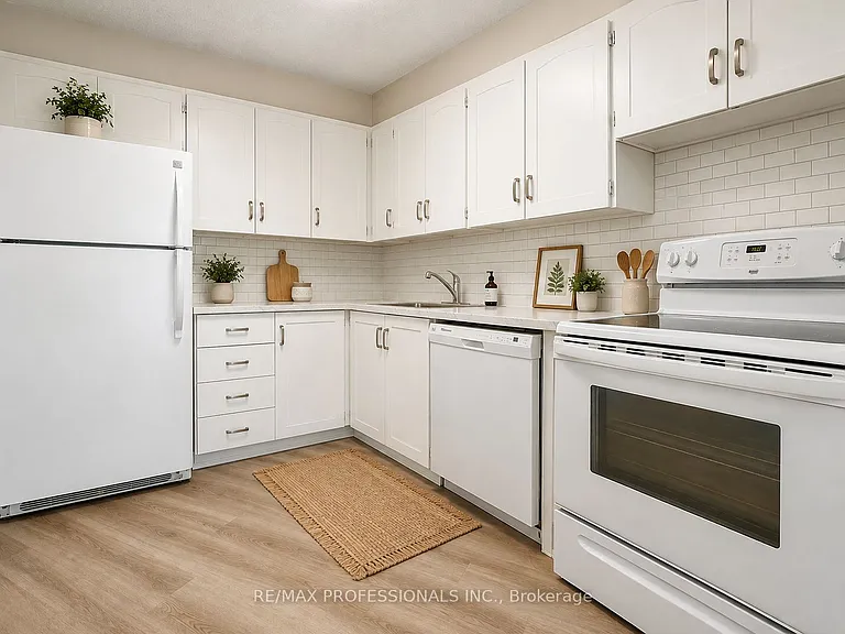 2665 Windwood Dr #1102 — Photo 5