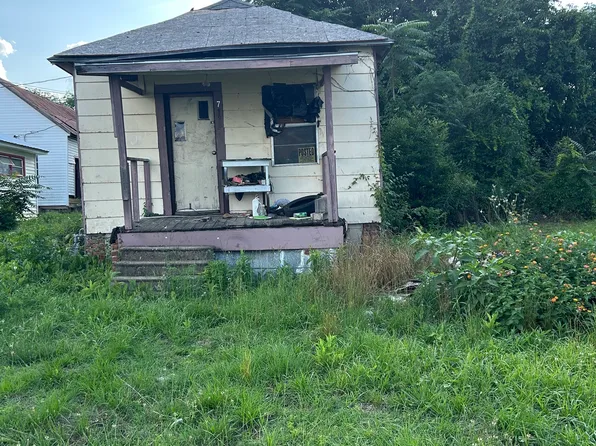 712 S 8th St, Cordele, GA 31015