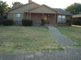 2011 Spindletop Dr, Duncanville, TX 75137