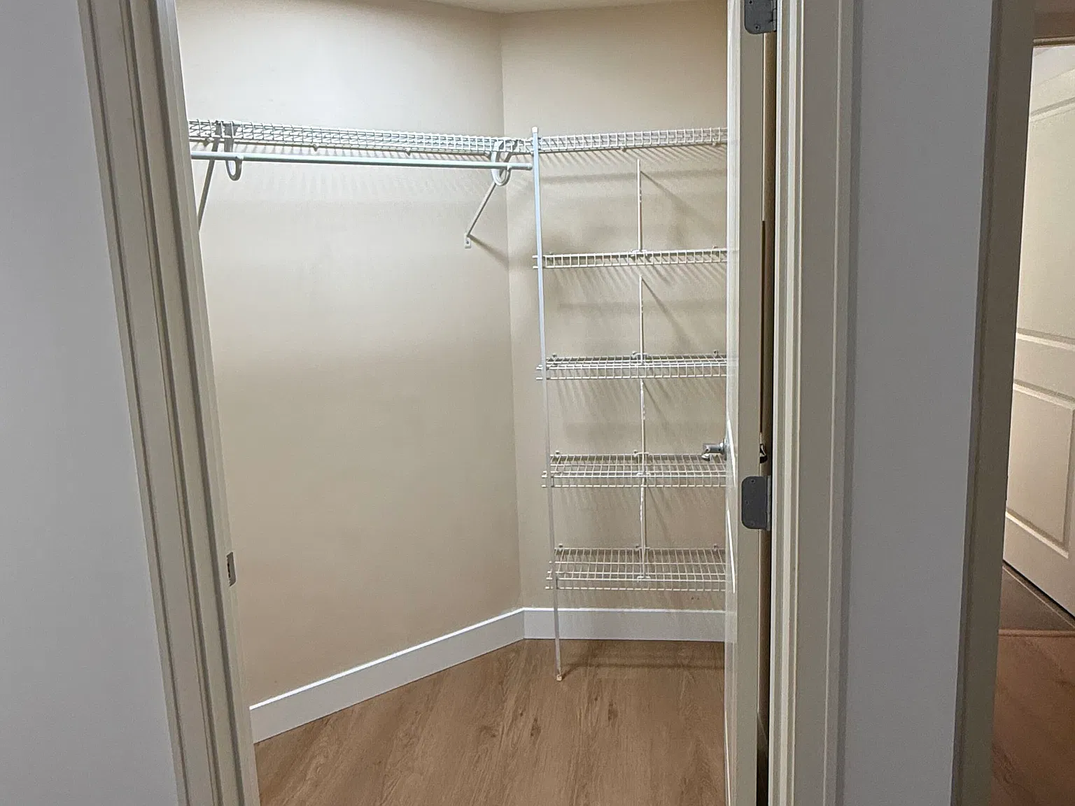 819 Virginia St — Photo 4