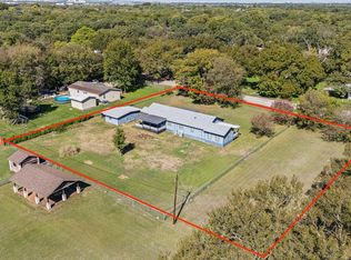 2112 Rustling Elm Ct, Burleson, TX 76028