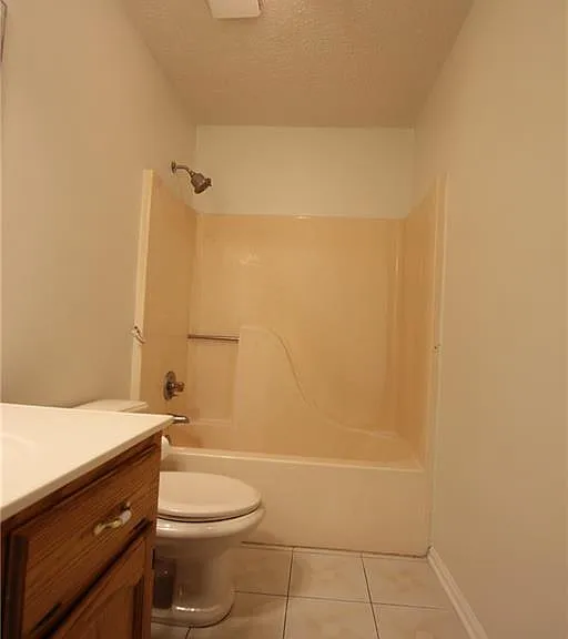 818 Springlake Rd — Photo 37