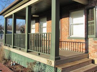 709 Bridge St, Galena, IL 61036