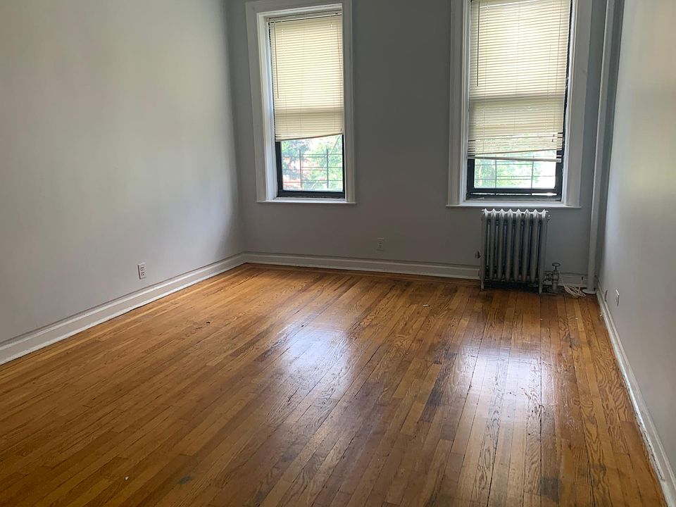 2nd image of 15 Radford St APT 3A