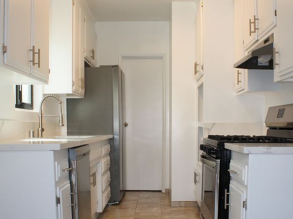 4th image of 3438 Keystone Ave APT 9