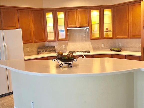 4th image of 2636 Creekway Dr