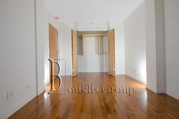 Rented by Bouklis Group | media 14