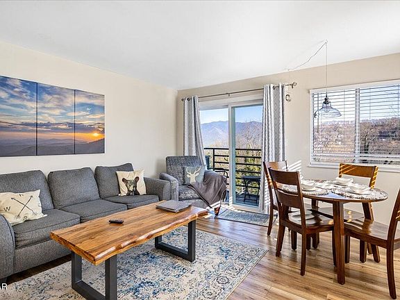 4th image of 1260 Ski View Dr #1208
