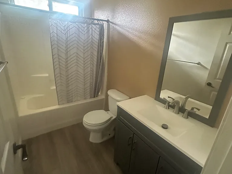 3827 W Prospect Ave — Photo 11