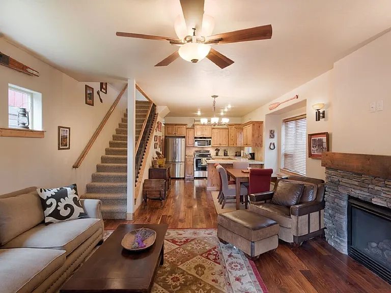 1503 Louisa Ave — Photo 3