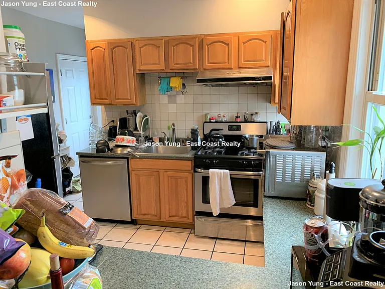 66 Quint Ave #2 — Photo 7