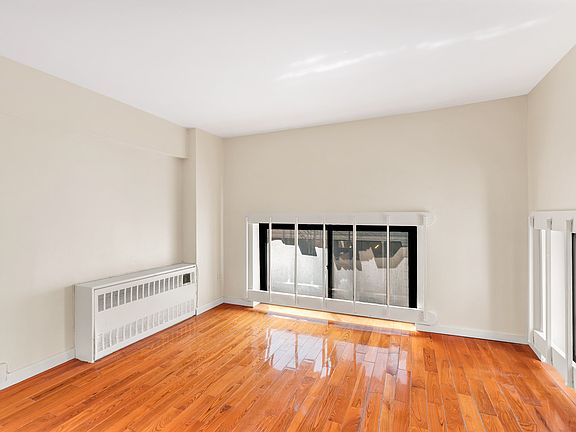 5th image of 9 E 32nd St #5FI