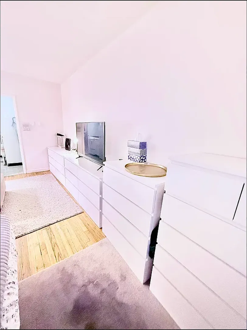 302 East 38th Street — Photo 2