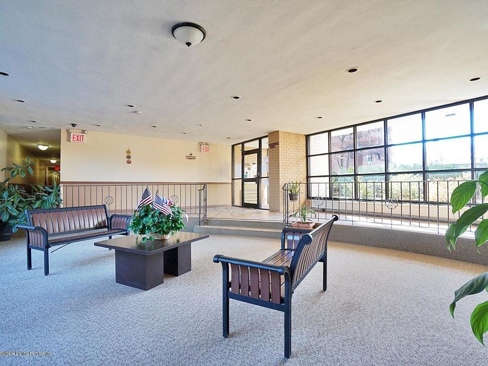 2nd image of 100 Colfax Ave APT 1B