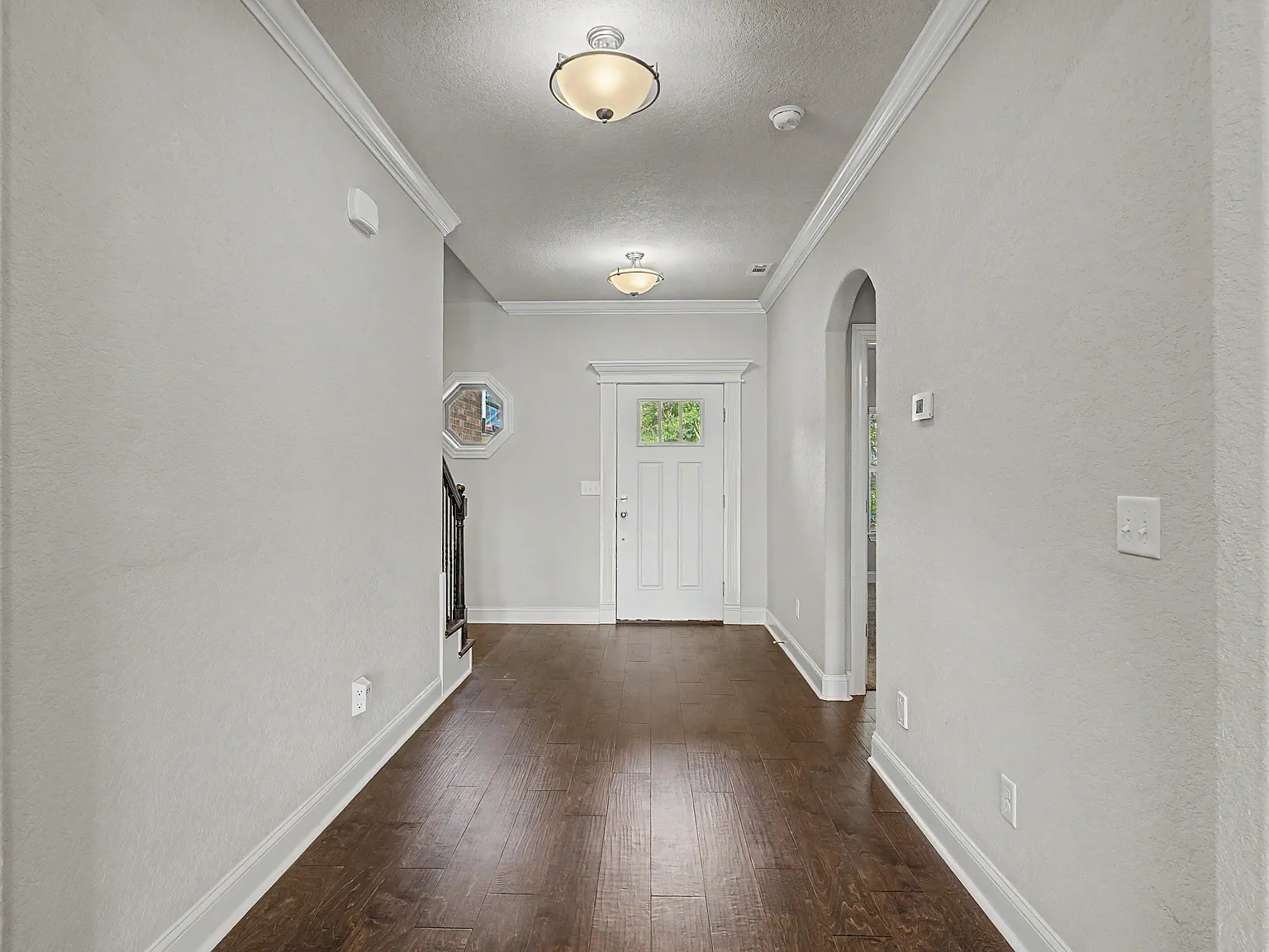 4 bed, 2922 sqft, $3,200 — Photo 4