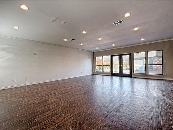 4th image of 6623 Crestland Ave