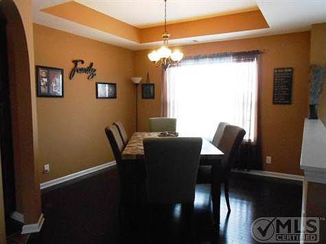 4th image of 1383 Constitution Dr