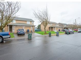 739 N Cloverleaf Loop, Springfield, OR 97477