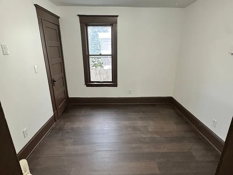 1021 Charles Ave #1021 — Photo 11