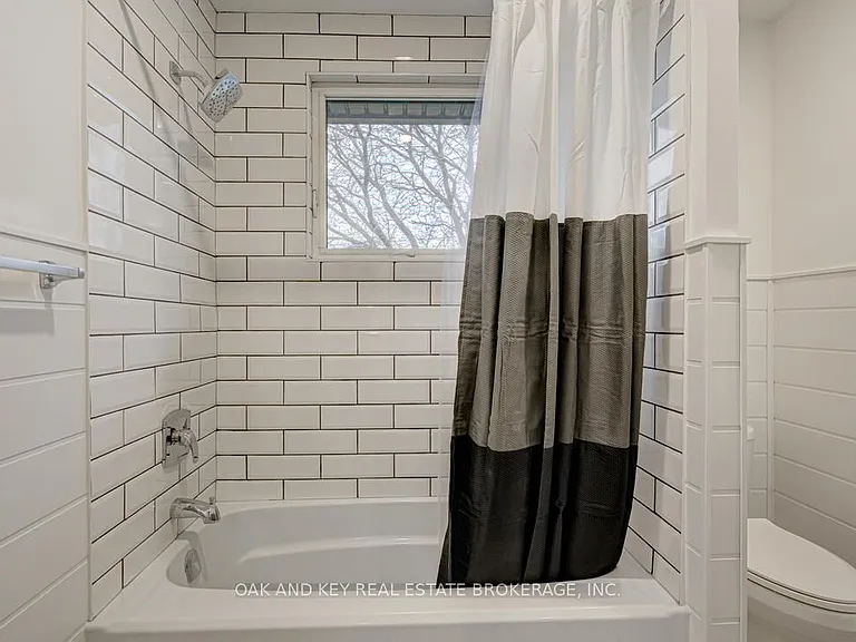 13 Dunwich Dr — Photo 18
