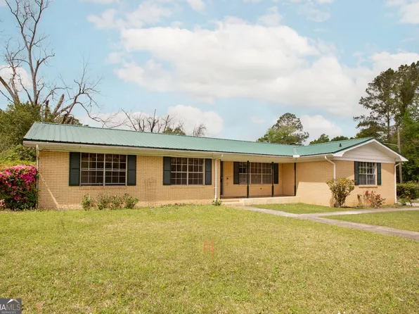 605 Dorothy St, Waycross, GA 31501