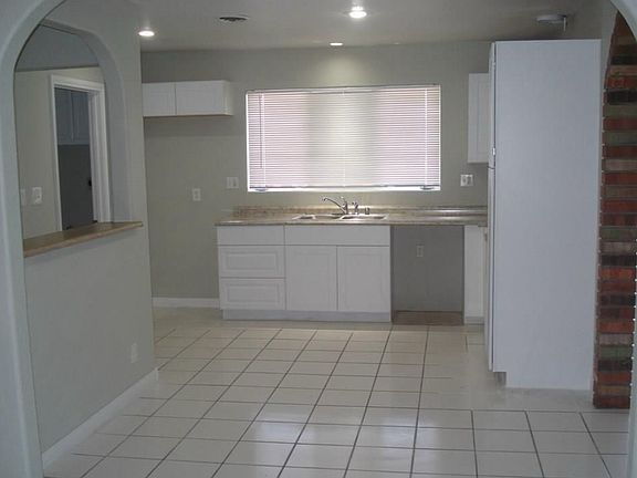 2nd image of 4109 Via Olivero Ave
