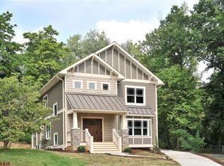627 Rosewood Ln, Saint Louis, MO