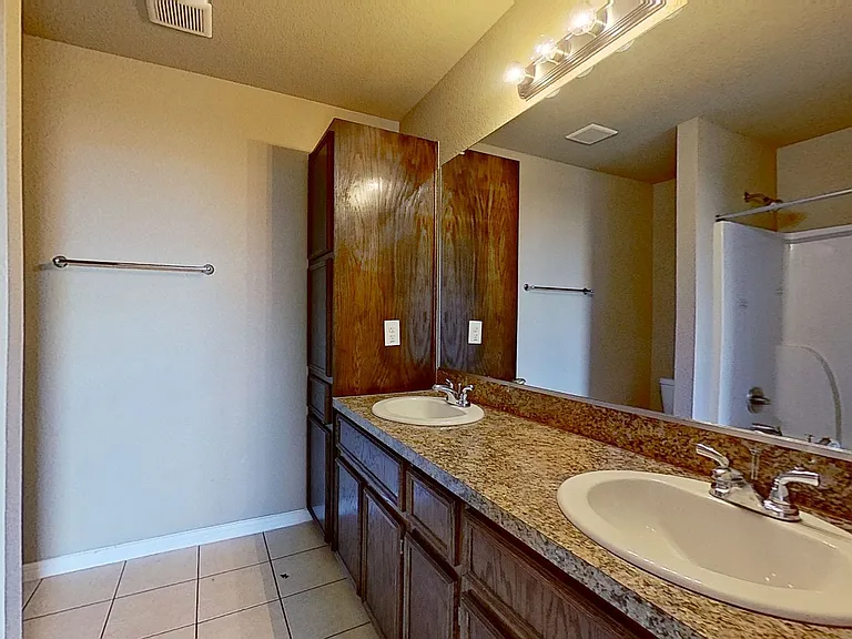 1707 Aztec Trce #A — Photo 13
