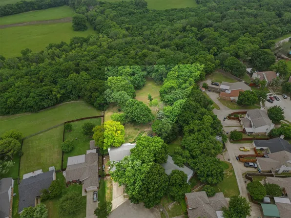 2006 Country Oaks Dr, Garland, TX 75040