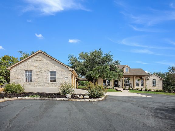 4th image of 130 River Chase Dr