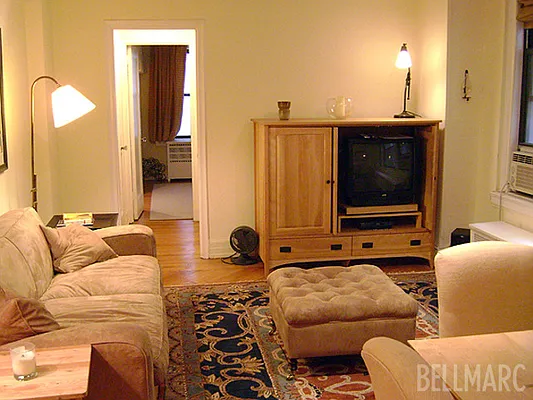 Rented by Bellmarc Realty | media 1