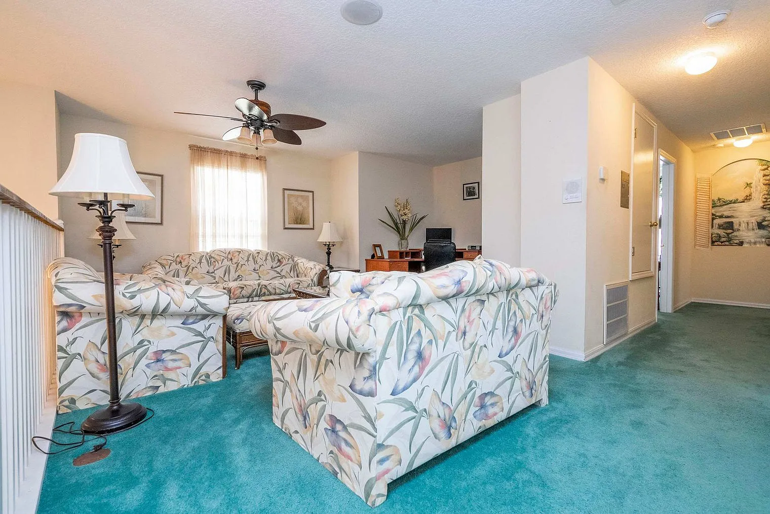 6 bed, 5.0 bath, 3498 sqft, $6,388 — Photo 4