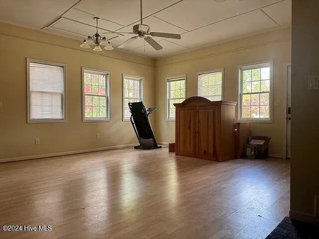 1003 Robinwood Rd — Photo 24