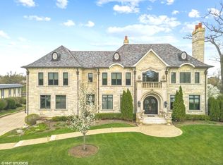 6 Lochinvar Ln, Oak Brook, IL 60523