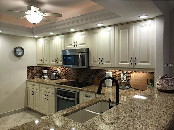 3rd image of 868 Bayway Blvd APT 106