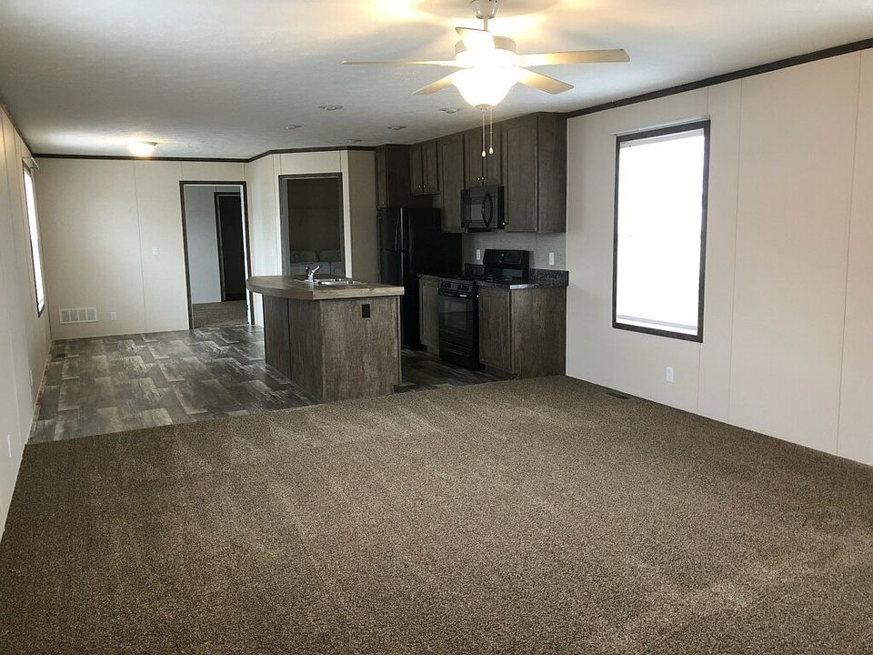 1st image of 2100 Stephenson Hwy #81