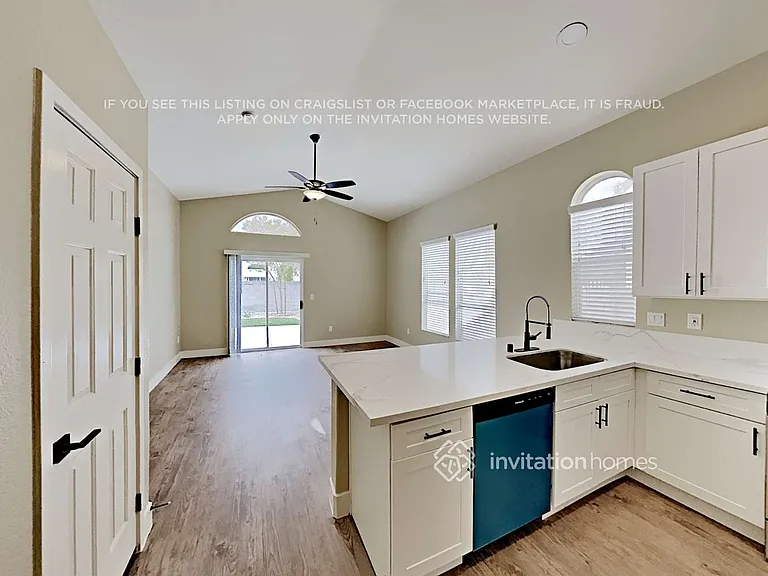9578 Lavarun Ct — Photo 7