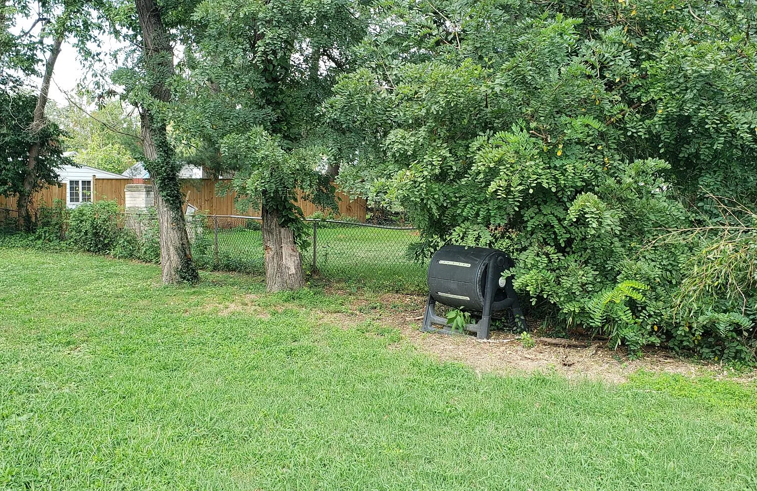 5 bed, 1792 sqft, $4,135 — Photo 4