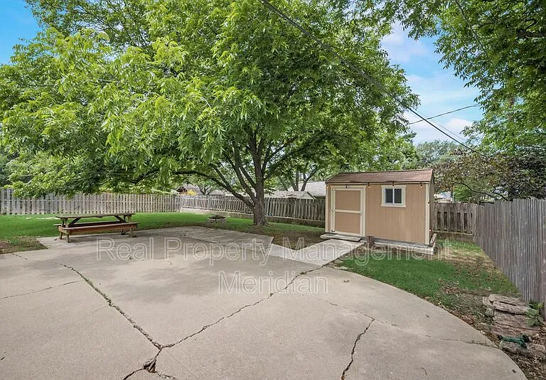 5700 Wessex Ave — Photo 13